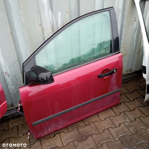 Ford Focus Mk2  drzwi lewe  - kompletne