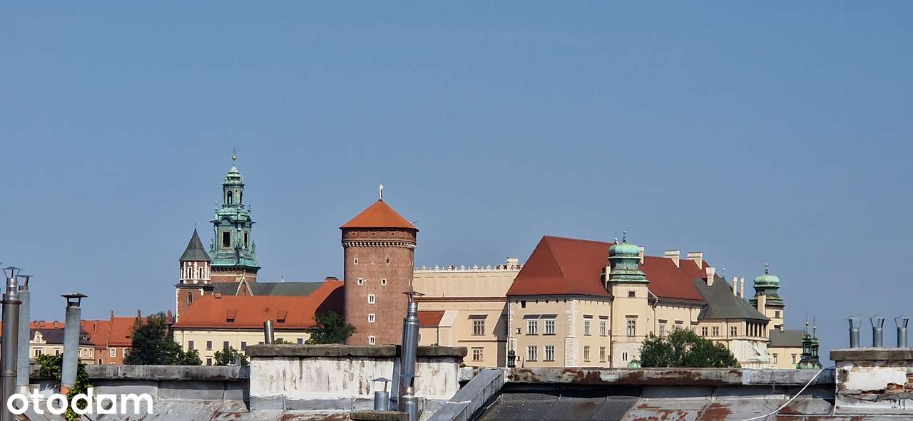 BEZPOŚREDNIO: winda, 2 pokoje z aneksem, balkon.