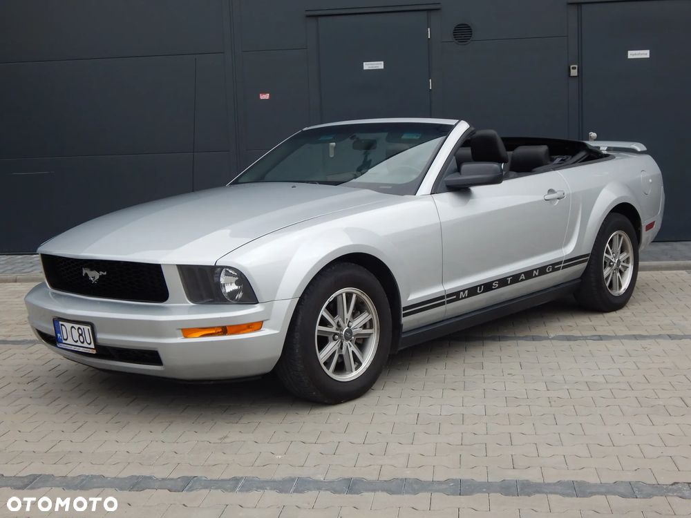 Ford Mustang - 2