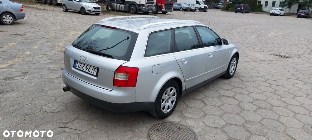 Audi A4 Avant - 6