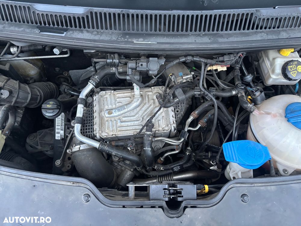 Volkswagen Transporter - 18