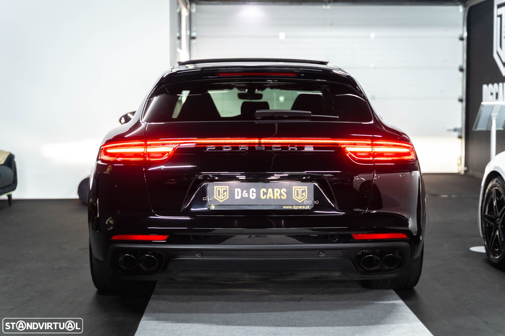 Porsche Panamera Sport Turismo 4 E-Hybrid 10 Years Edition - 26