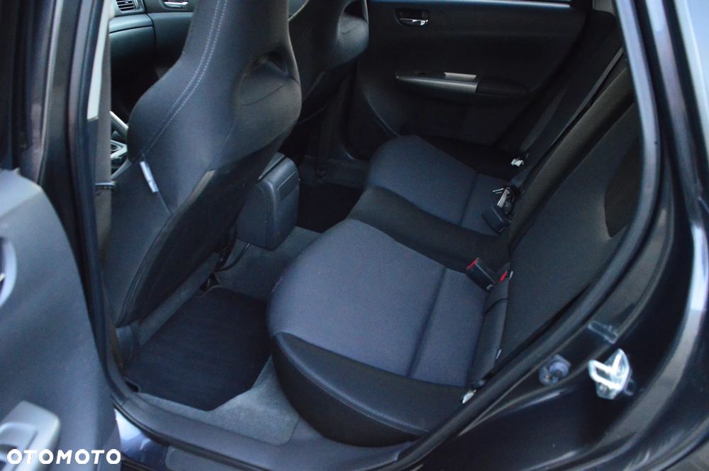 Subaru Impreza WRX - 11