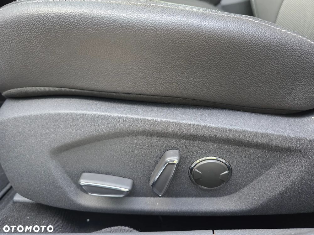 Ford Mondeo 2.0 TDCi PowerShift-Aut Allrad Titanium - 20