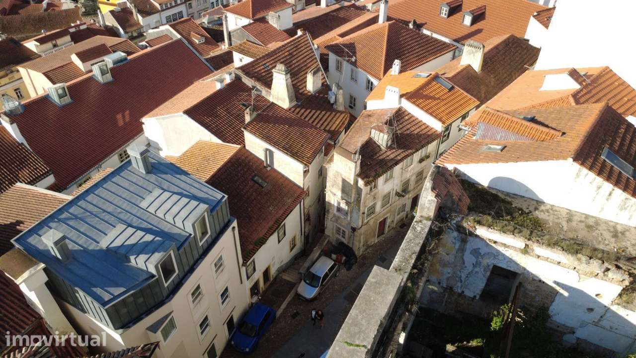 Prédio com 4 estúdios na Alta de Coimbra. - Grande imagem: 2/14