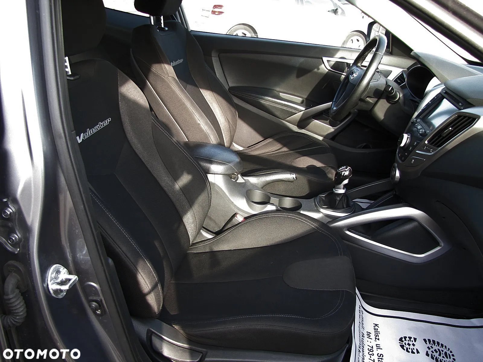 Hyundai Veloster 1.6 GDI Style - 16