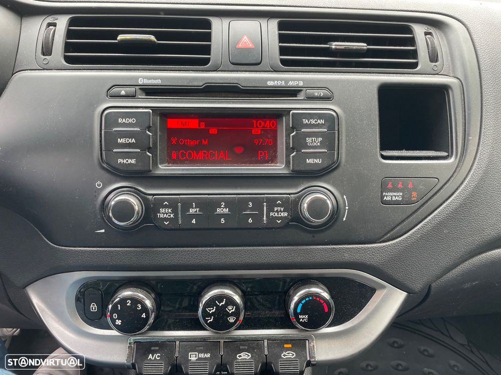 Kia Rio 1.1 CRDi - 5