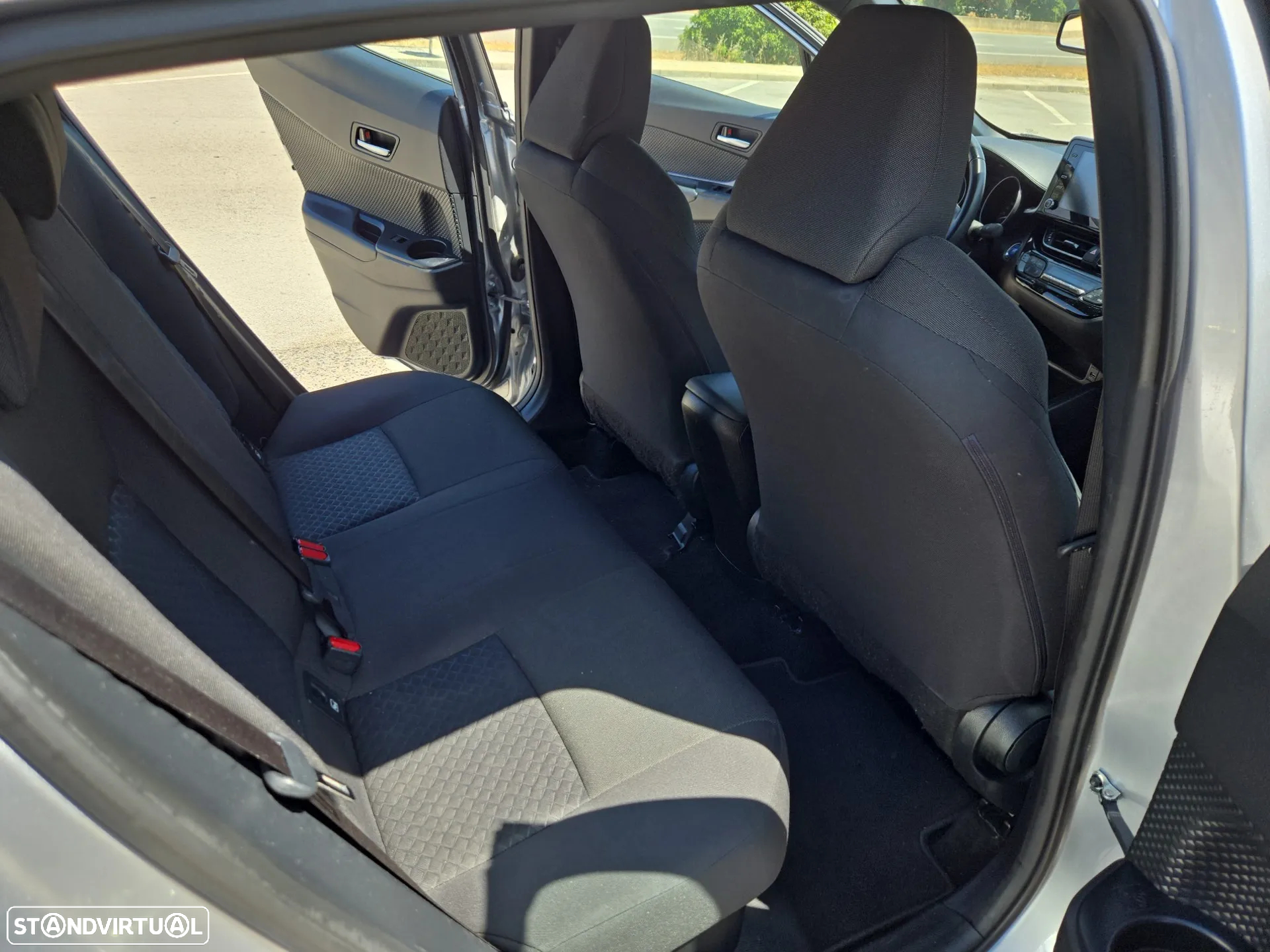 Toyota C-HR 1.8 Hybrid Comfort - 7
