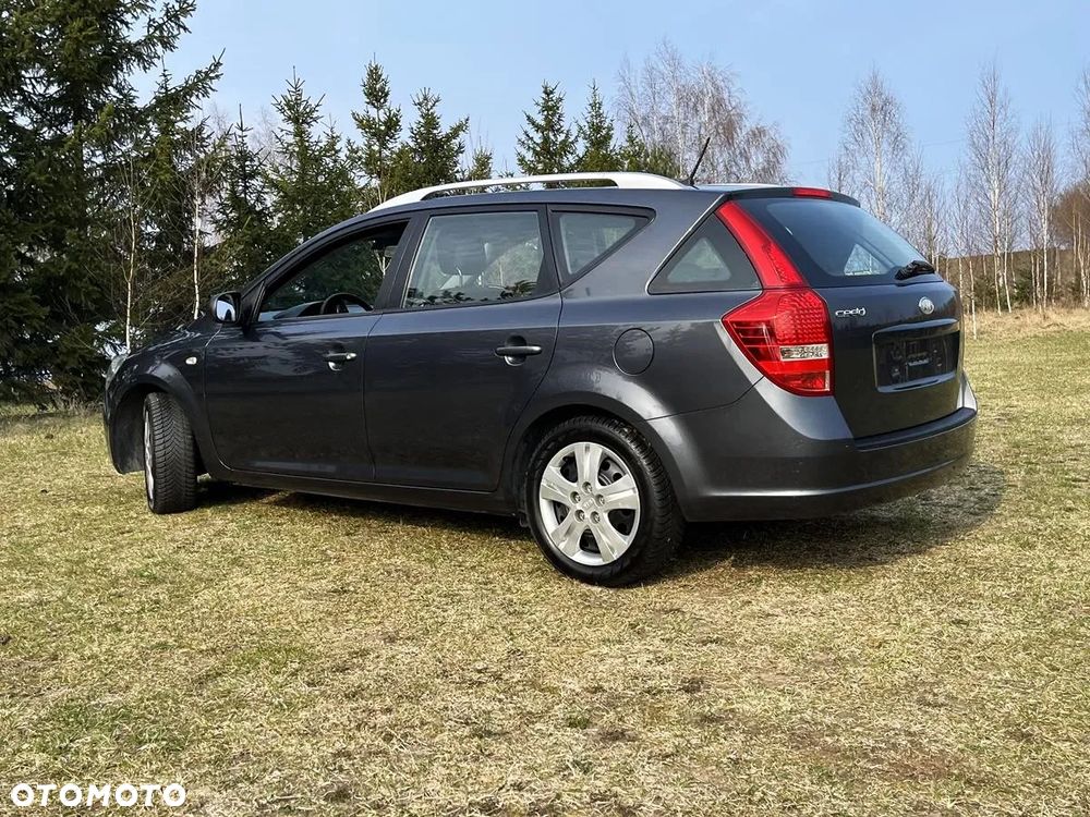 Kia Ceed - 2