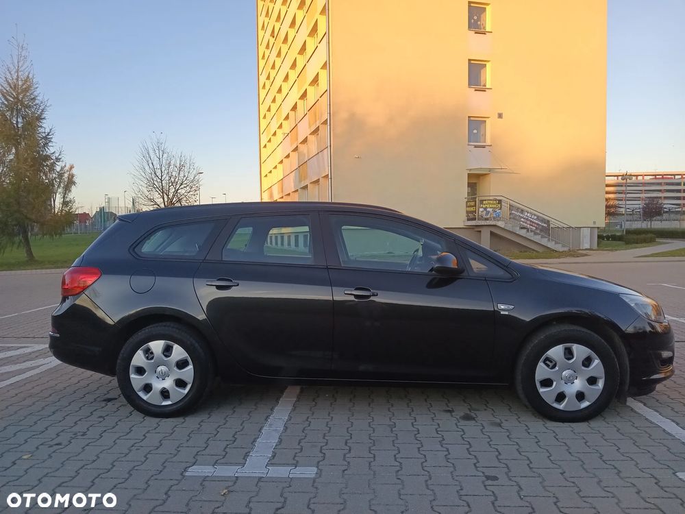 Opel Astra IV 1.7 CDTI Essentia - 2