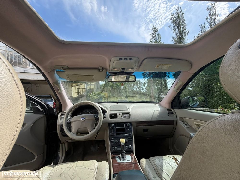 Volvo XC 90 2.4 D5 7L Nivel 2 Auto. - 35