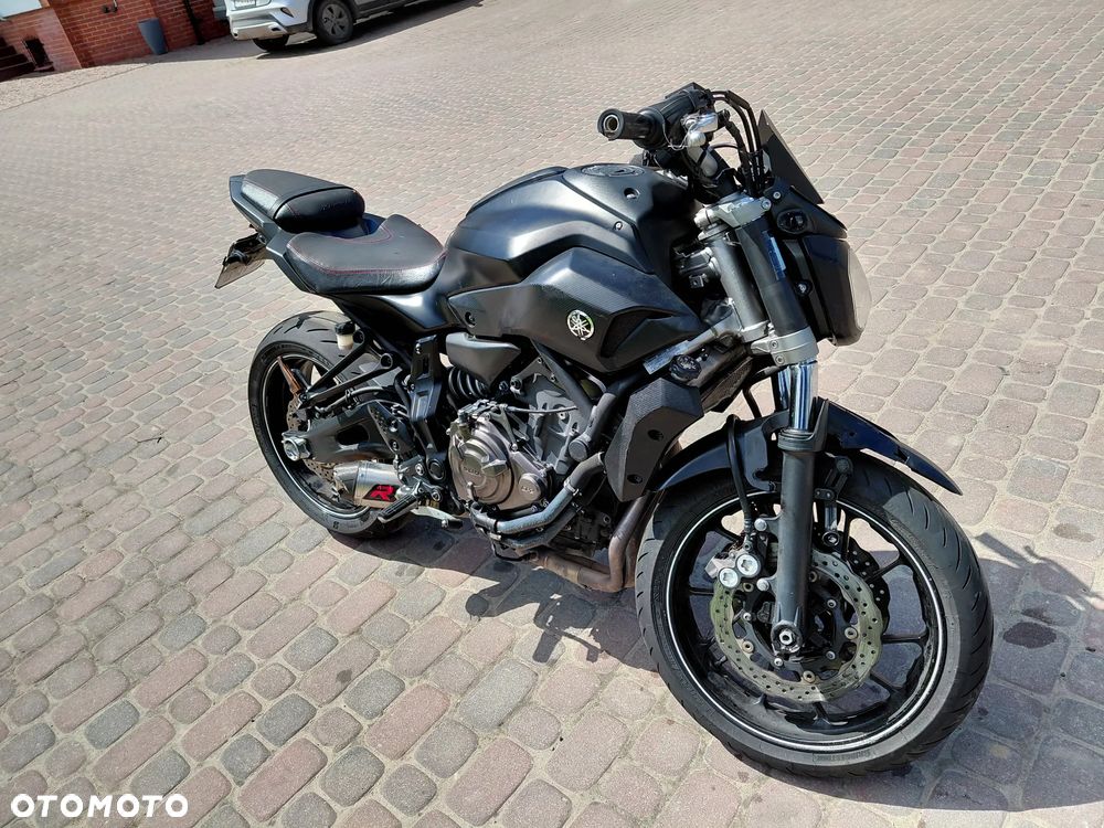 Yamaha MT - 7