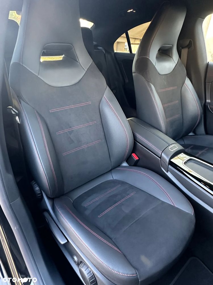Mercedes-Benz CLA 200 AMG Line 7G-DCT - 14