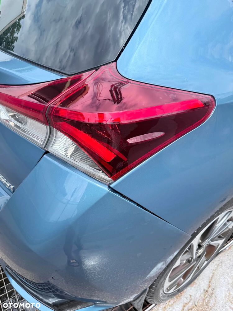 Toyota Auris 1.8 HSD Luna - 10