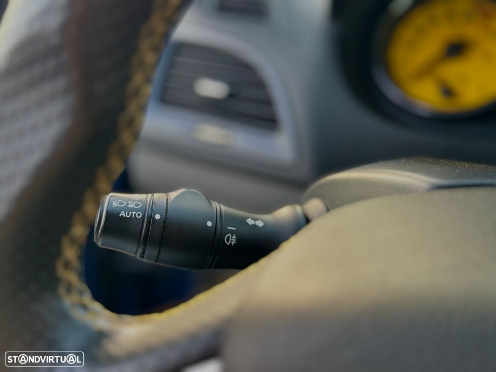 Renault Mégane Coupe 2.0 T 16V RS - 18