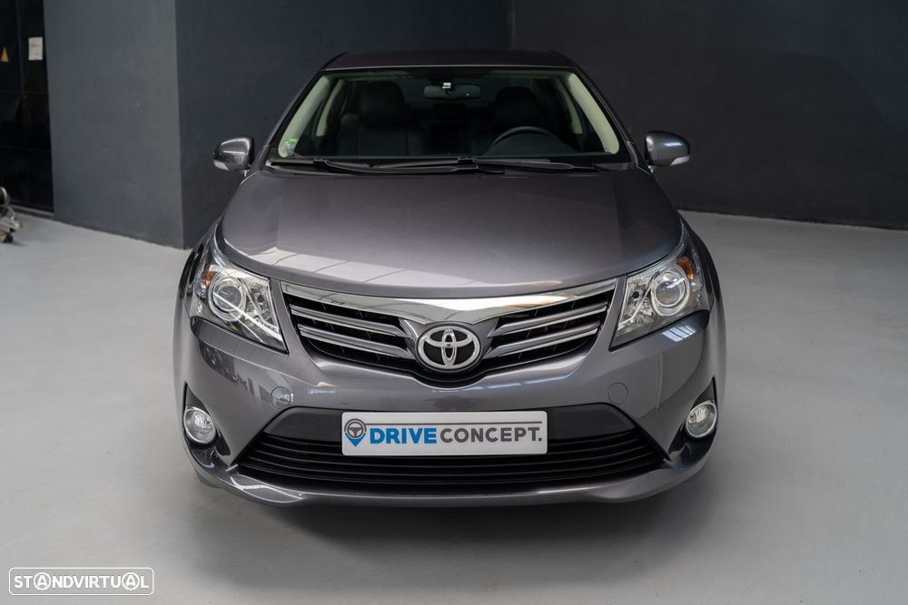 Toyota Avensis SD 2.0 D-4D Exclusive +Navi - 3