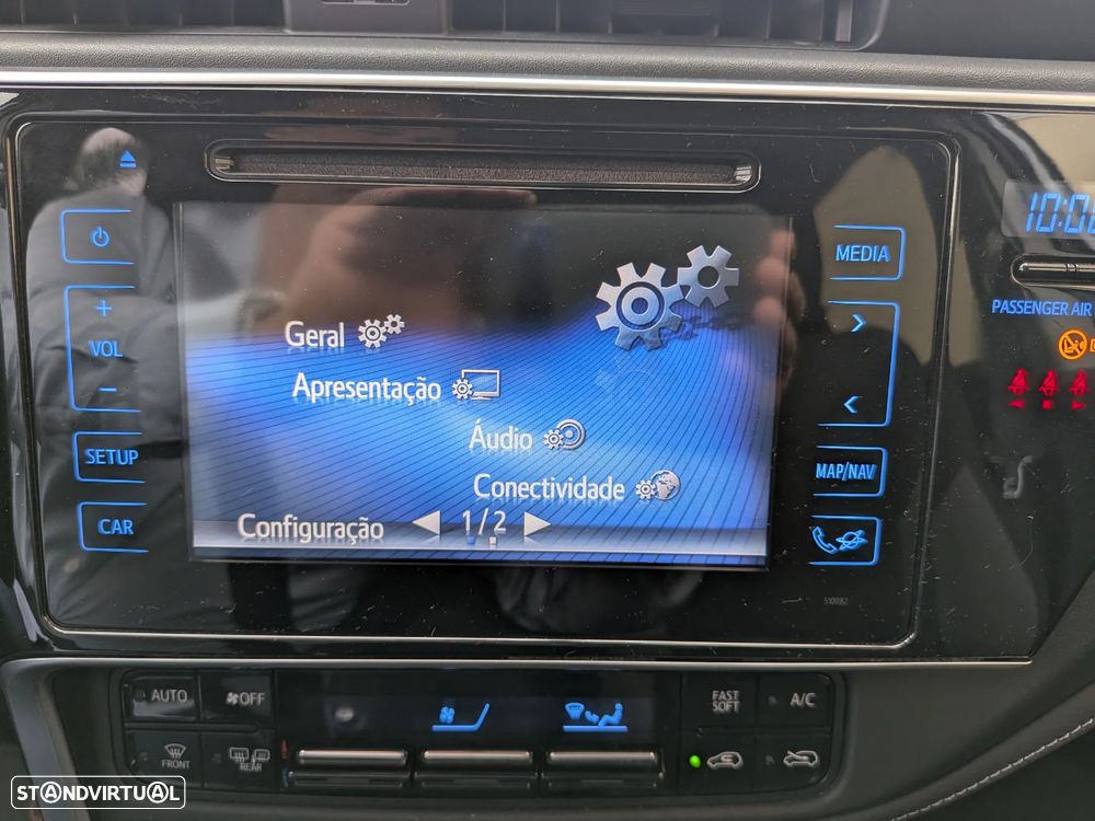 Toyota Auris 1.8 HSD Comfort +P.Sport+Navi - 13