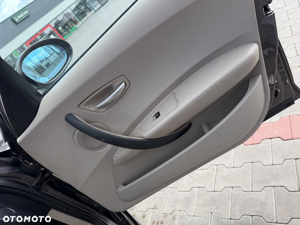 BMW Seria 1 120i - 13