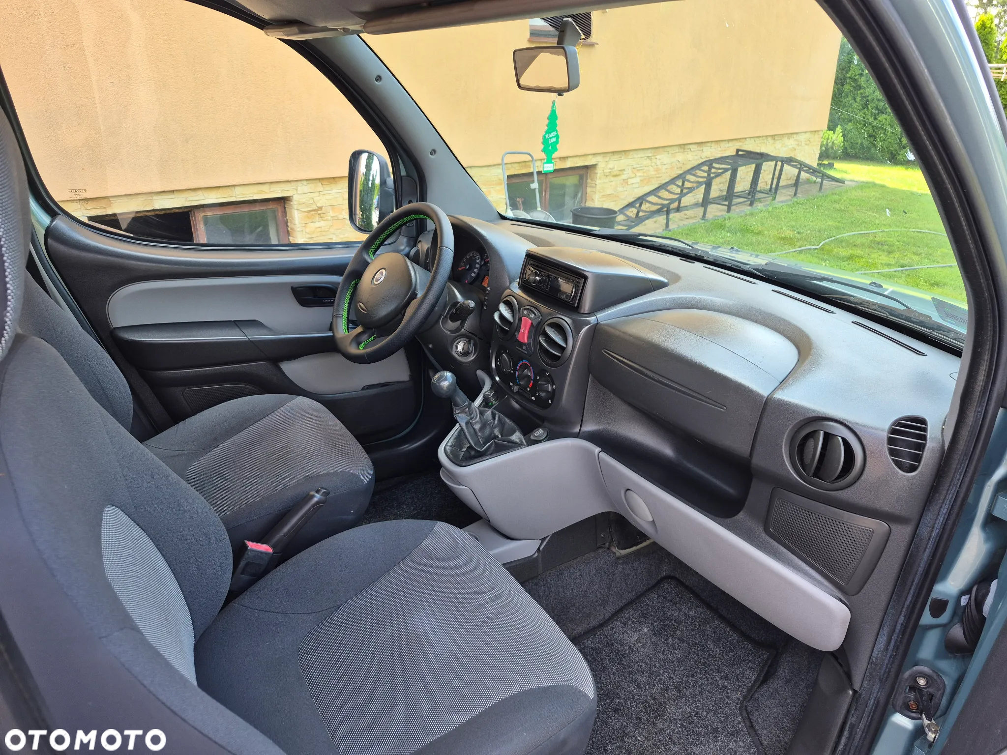 Fiat Doblo II 1.9 JTD Dynamic - 9