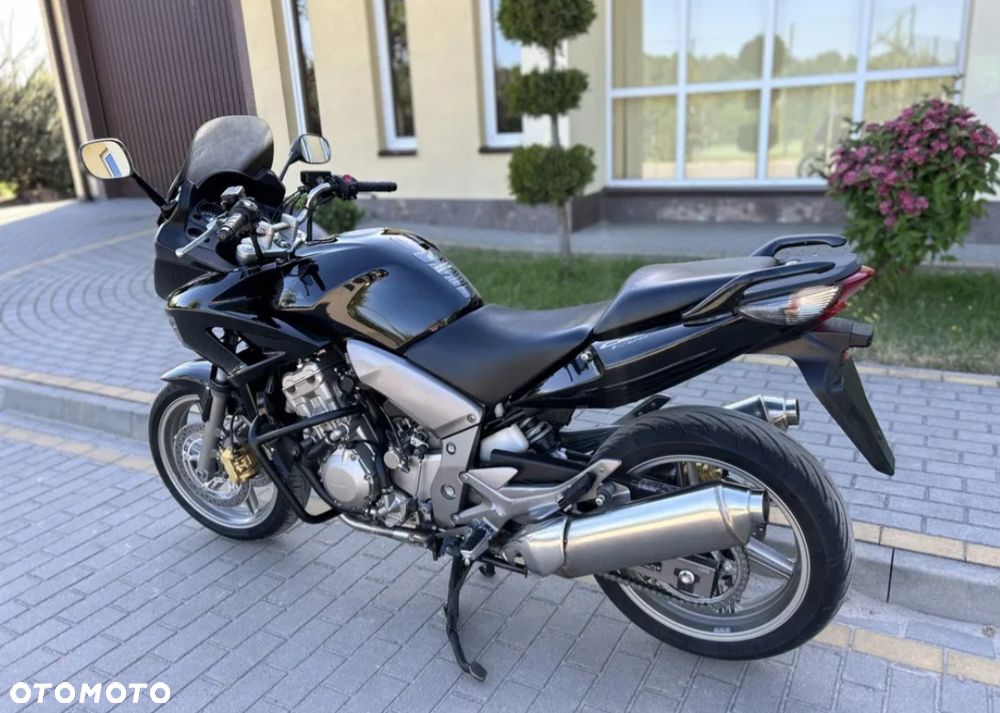 Honda CBF - 24