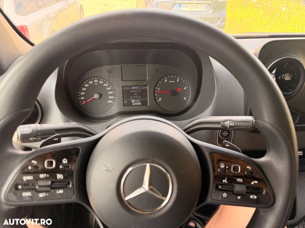 Mercedes-Benz Sprinter - 6