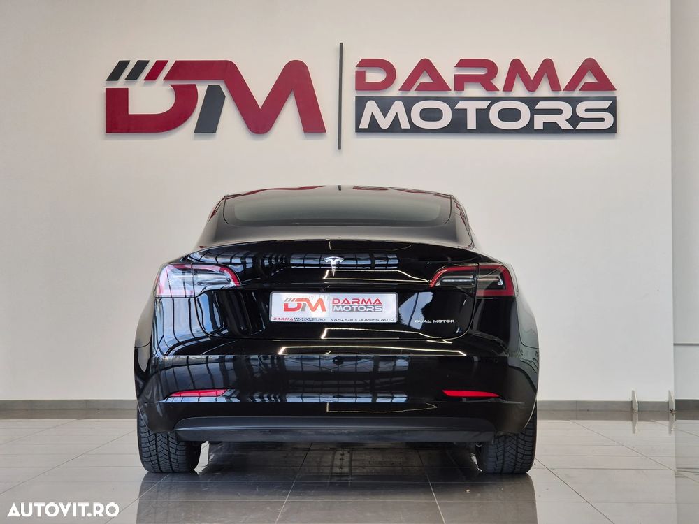 Tesla Model 3 Langstreckenbatterie Allradantrieb Dual Motor - 17