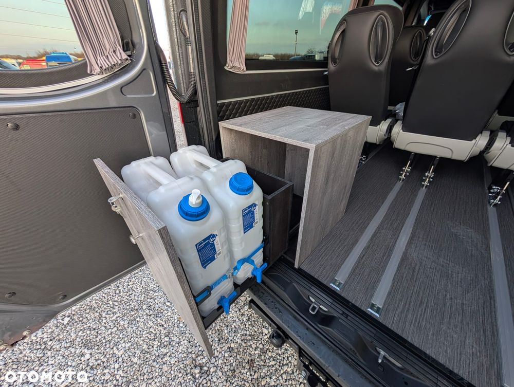 Mercedes-Benz Spritner 319 - 9