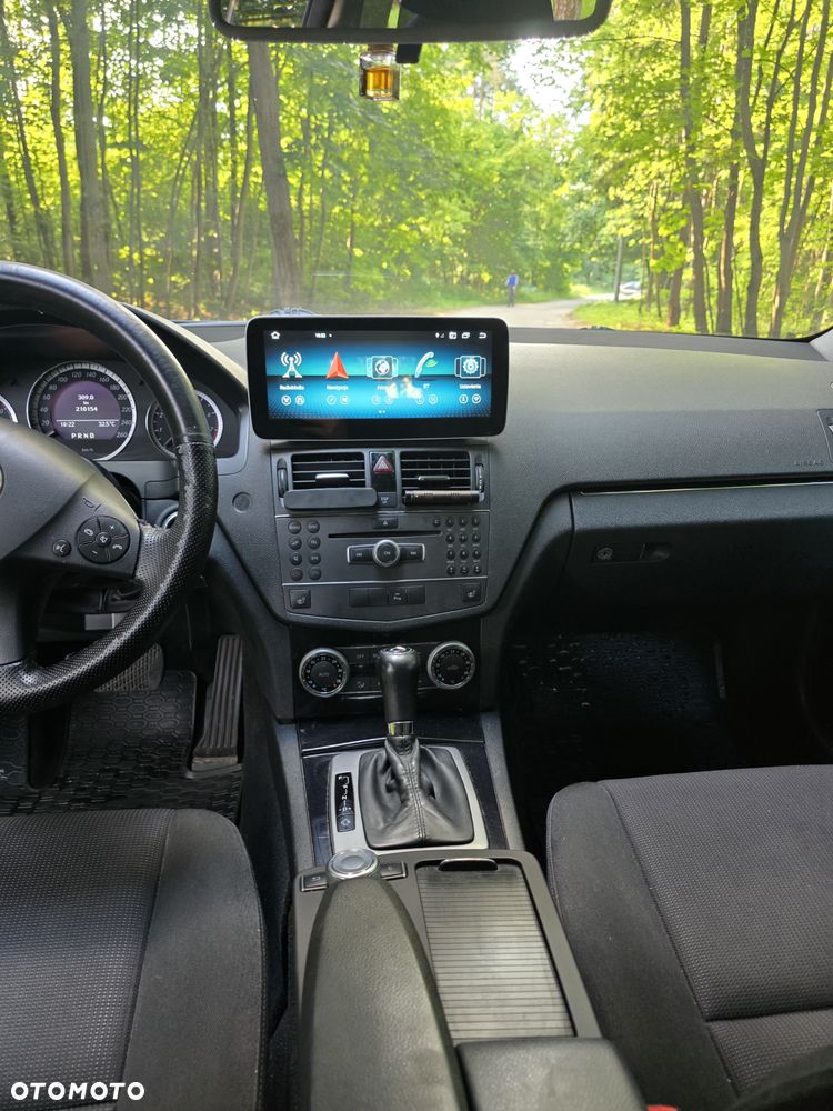 Mercedes-Benz Klasa C 180 Kompressor Automatik BlueEFFICIENCY - 16