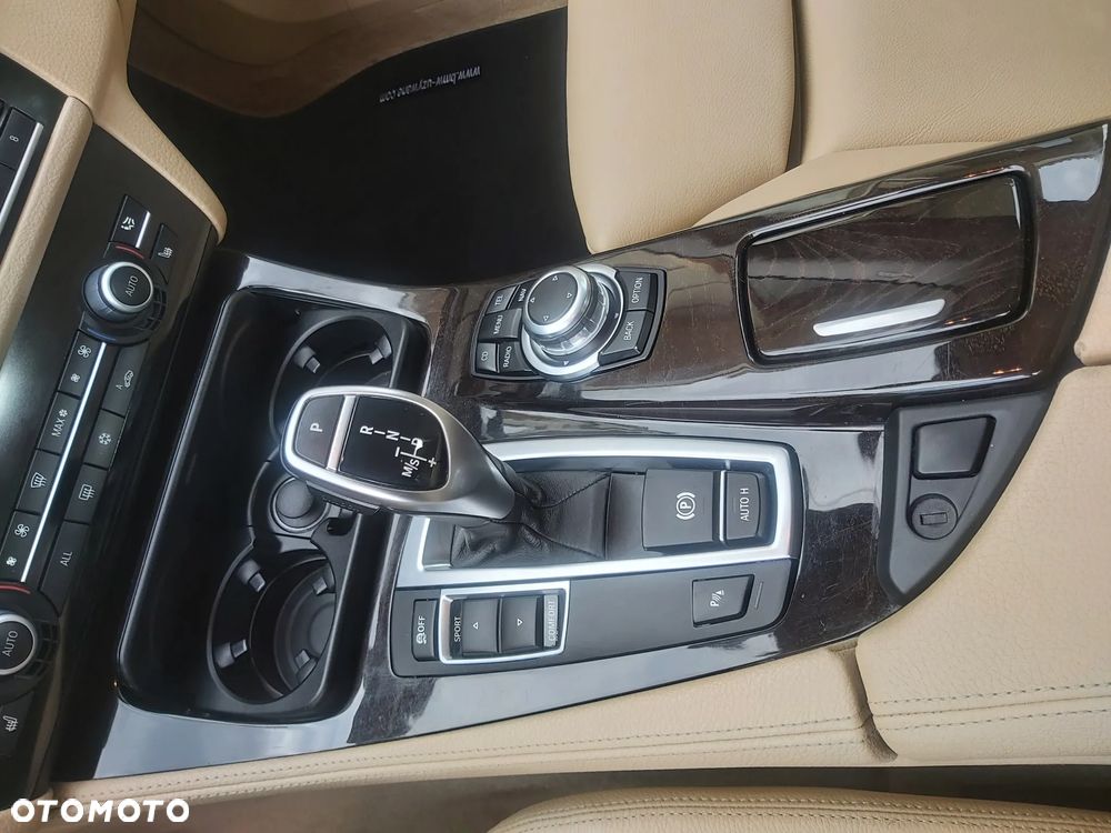 BMW Seria 5 - 10