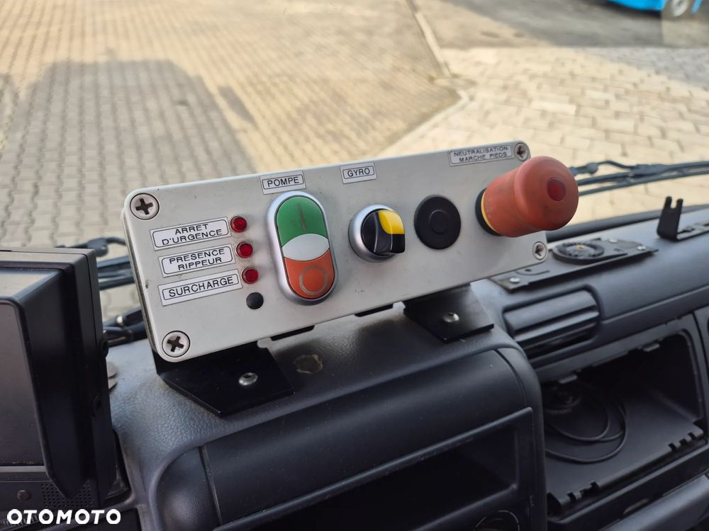 Mitsubishi FUSO Canter 5S13 EURO 5 +EEV / ŚMIECIARKA / ZGNIATARKA / 1 WŁ. / NISKI PRZEBIEG / SUPER STAN / SERWISOWANY / BEZWYPADKOWY - 35