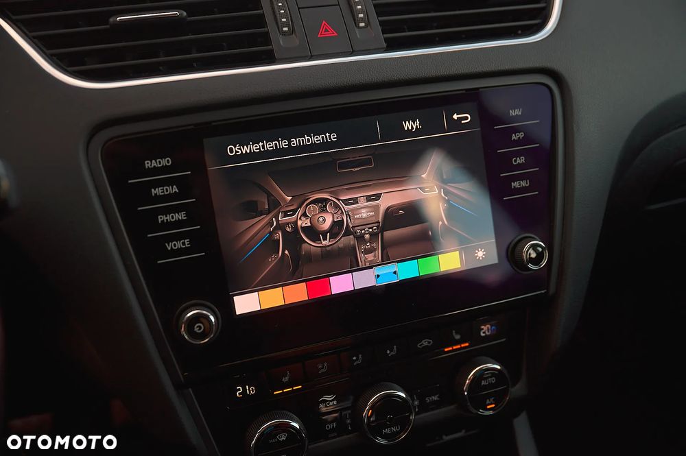 Skoda Octavia 1.6 TDI DSG Ambition - 33