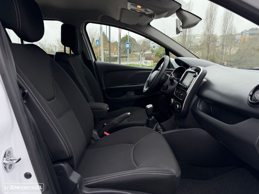 Renault Clio Sport Tourer - 37