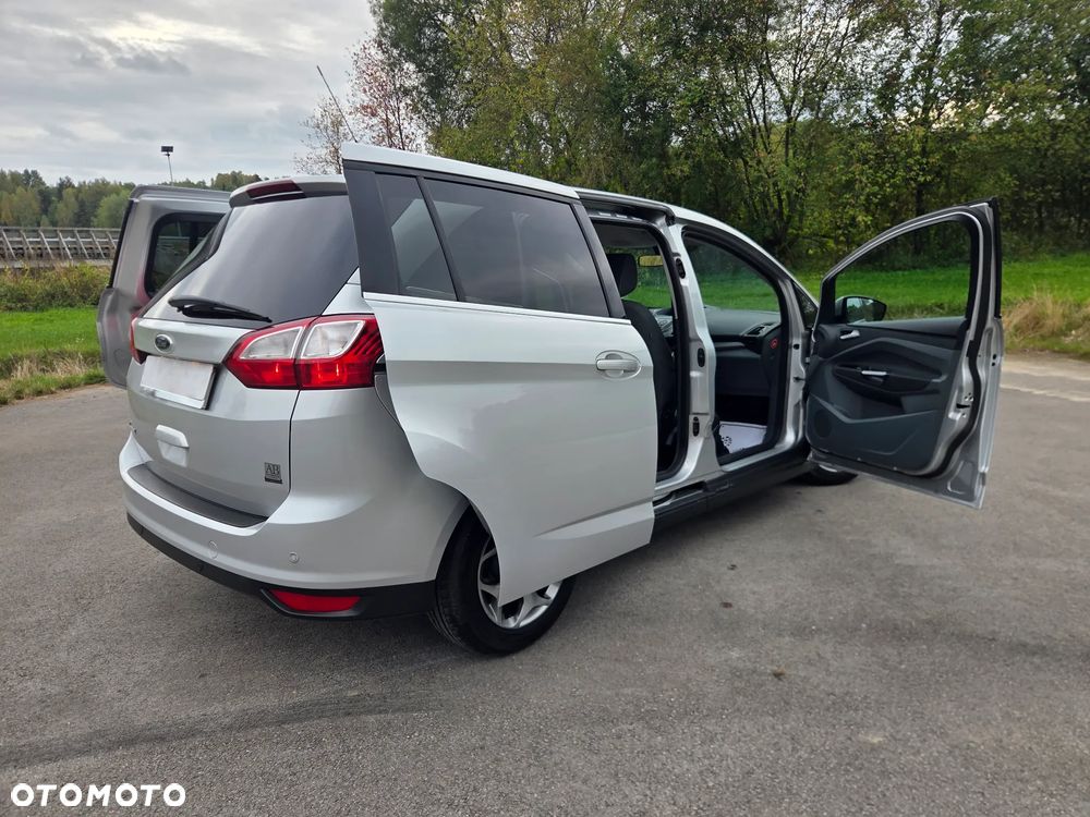 Ford Grand C-MAX - 19
