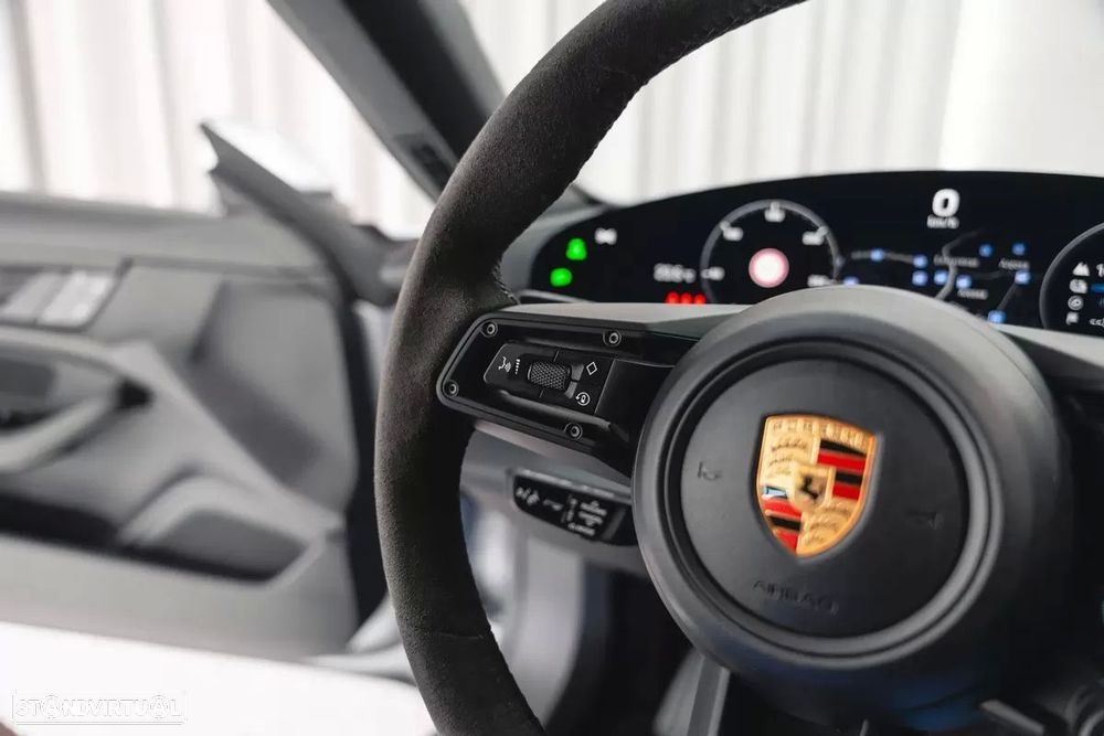 Porsche Taycan Sport Turismo 4S - 25