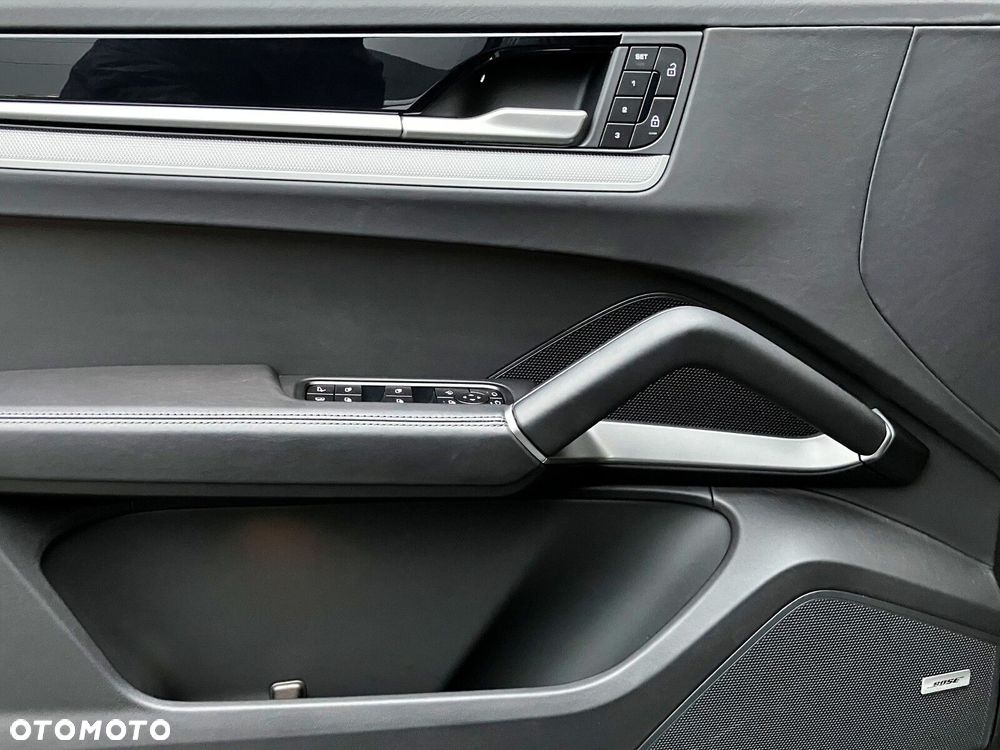 Porsche Cayenne - 13