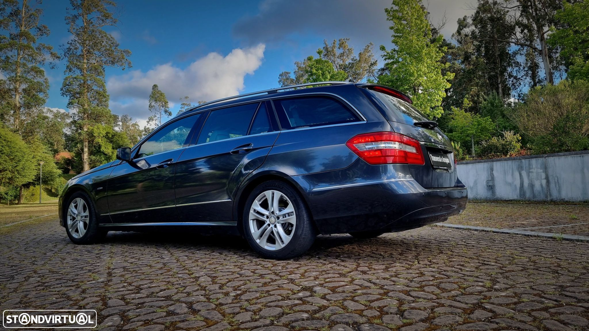 Mercedes-Benz E 220 CDi Avantgarde BlueEfficiency - 19