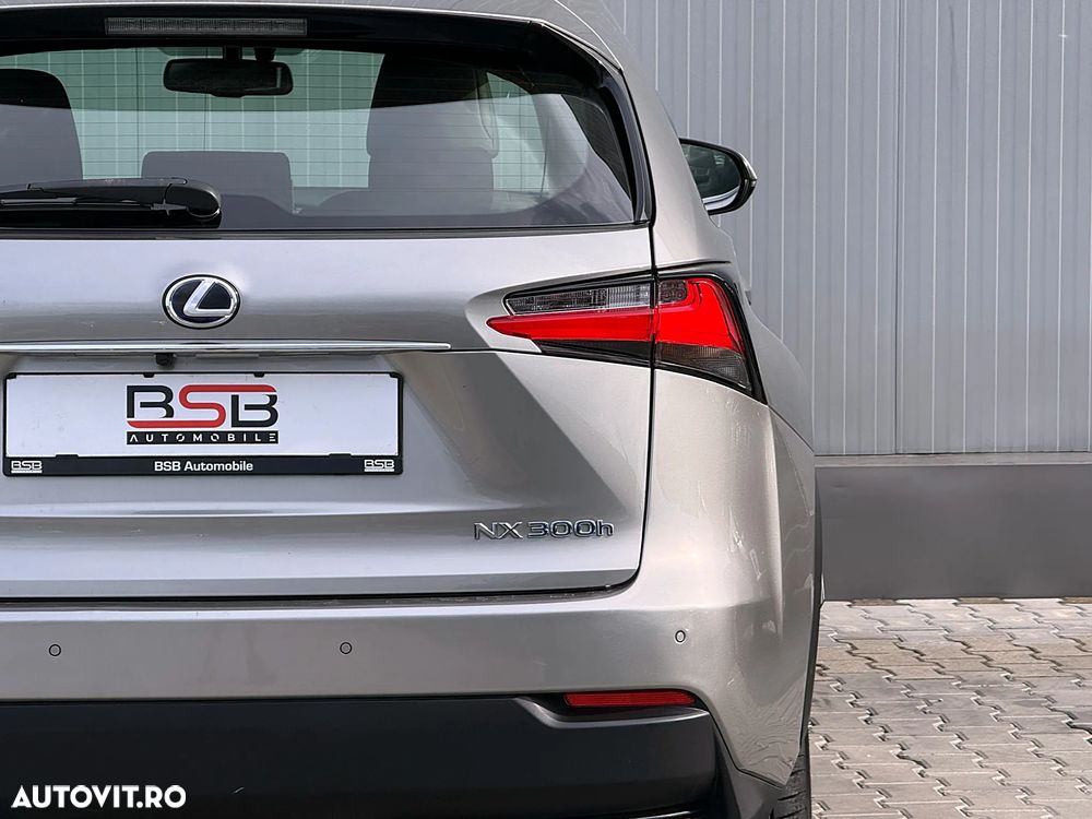 Lexus Seria NX 300h AWD Luxury - 14