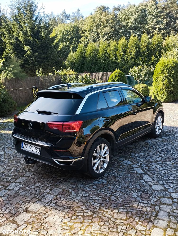 Volkswagen T-Roc - 21
