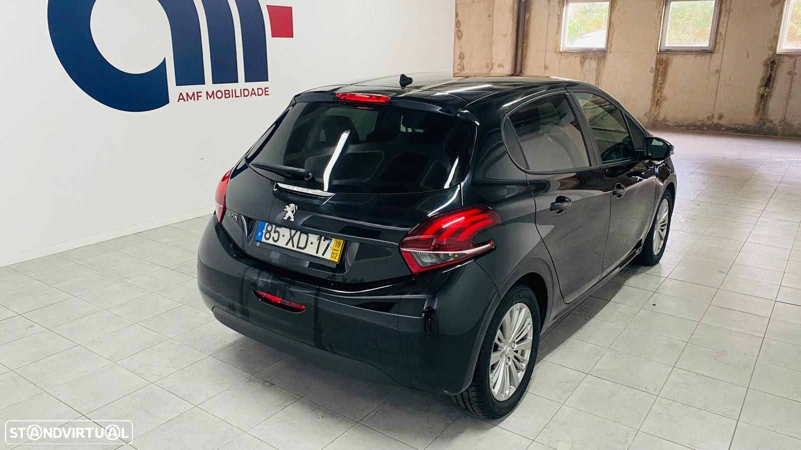 Peugeot 208 1.2 PureTech Signature - 6