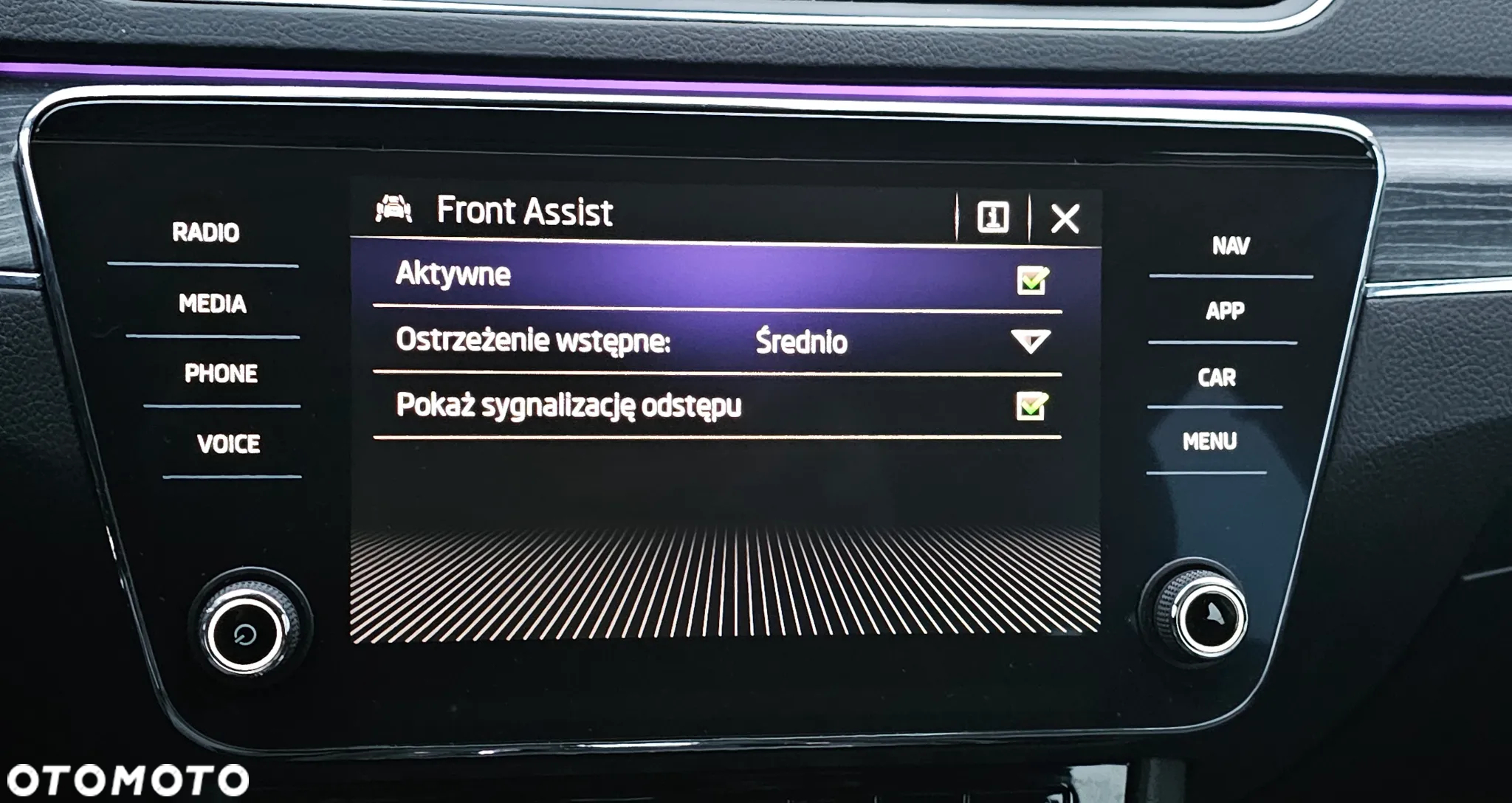 Skoda Superb Combi 2.0 TDI DSG Premium Edition - 36