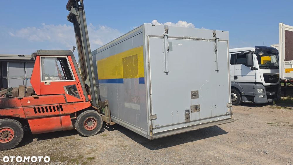 Schmitz 7.500netto IZOTERMA 7.30x.2.25 IDEALNA NA GARAŻ MAGAZYN  MOŻLIWOŚĆ TRANSPORTU - 2