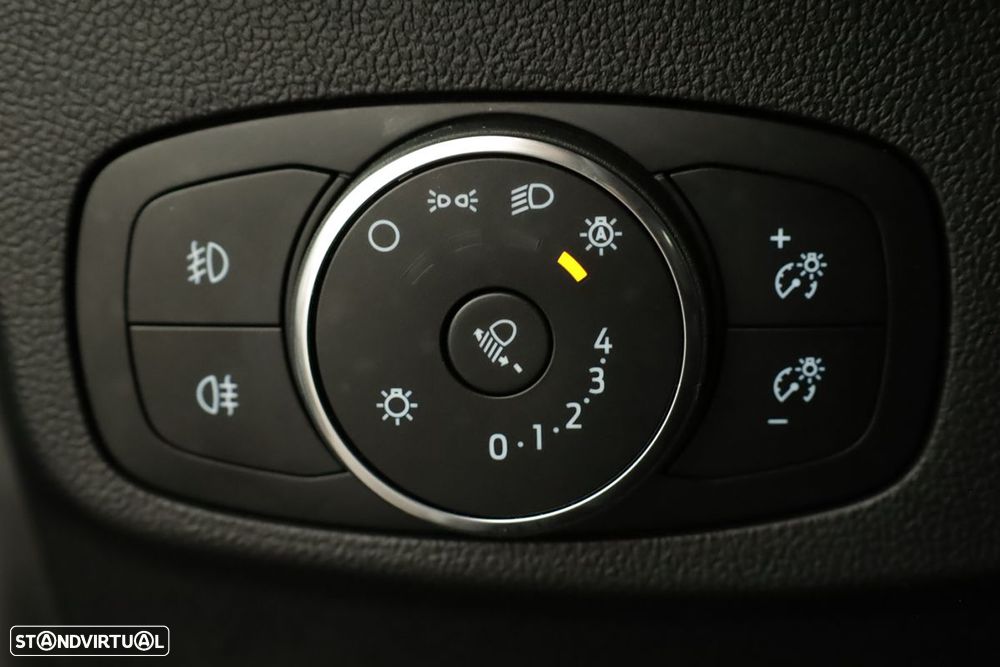 Ford Focus 1.0 EcoBoost MHEV ST-Line X - 16