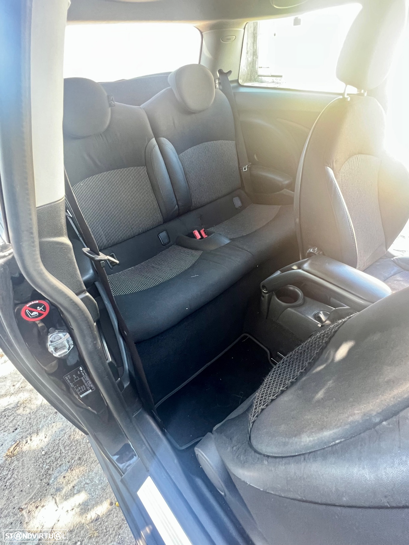 MINI 3 Portas Cooper D Aut. - 16