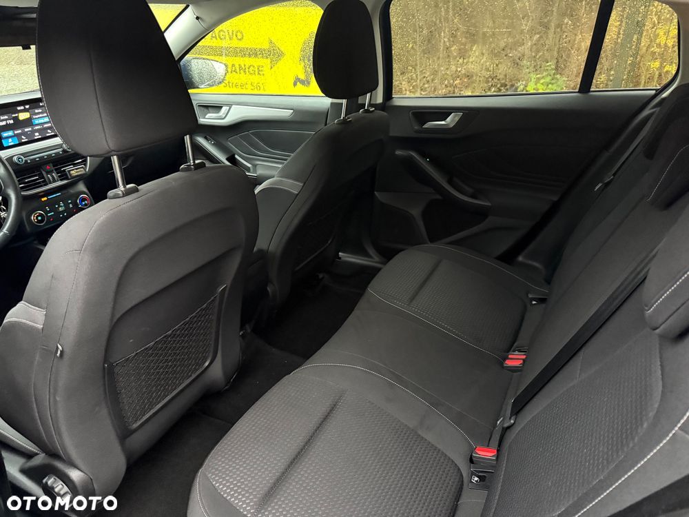 Ford Focus 1.5 EcoBlue Connected - 23