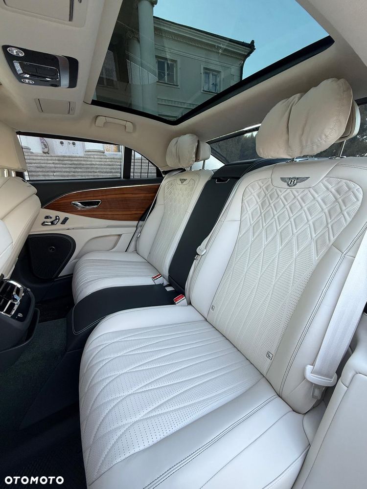 Bentley Flying Spur Azure - 4