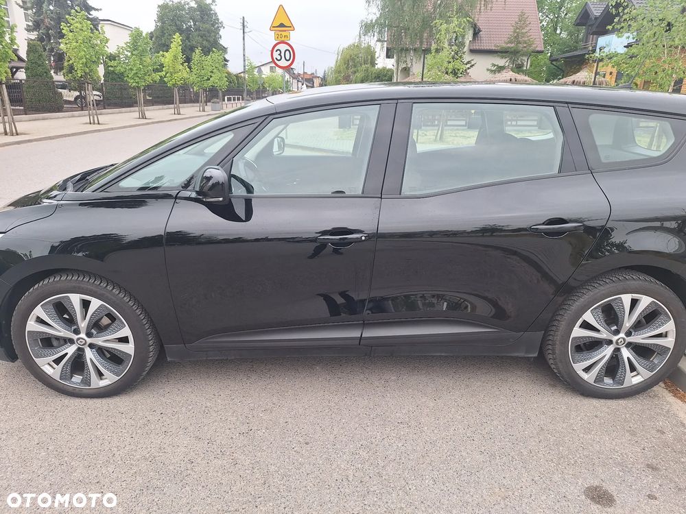Renault Scenic - 11