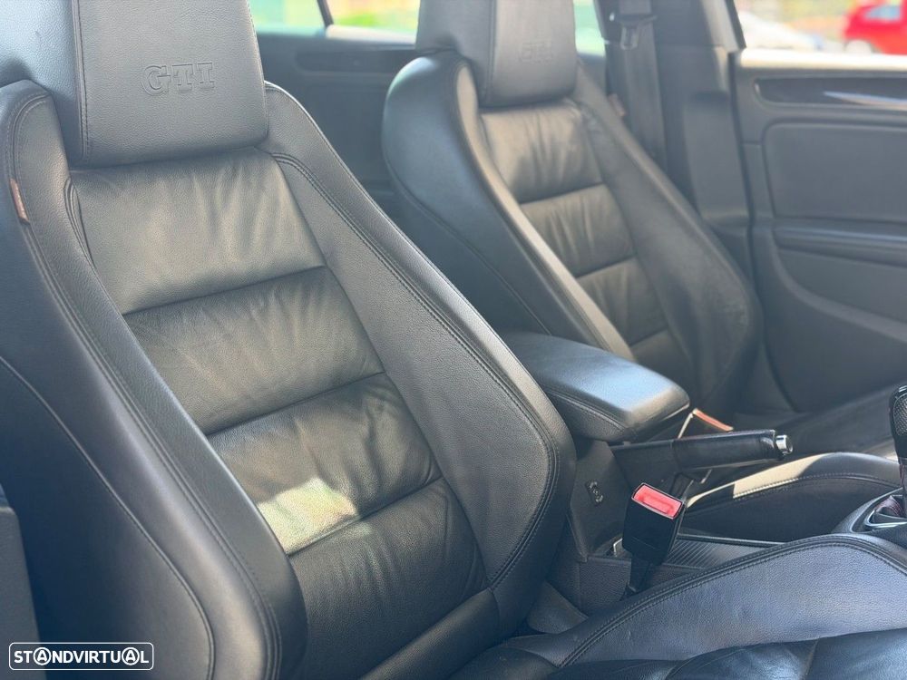 VW Golf 2.0 GTI DSG - 15