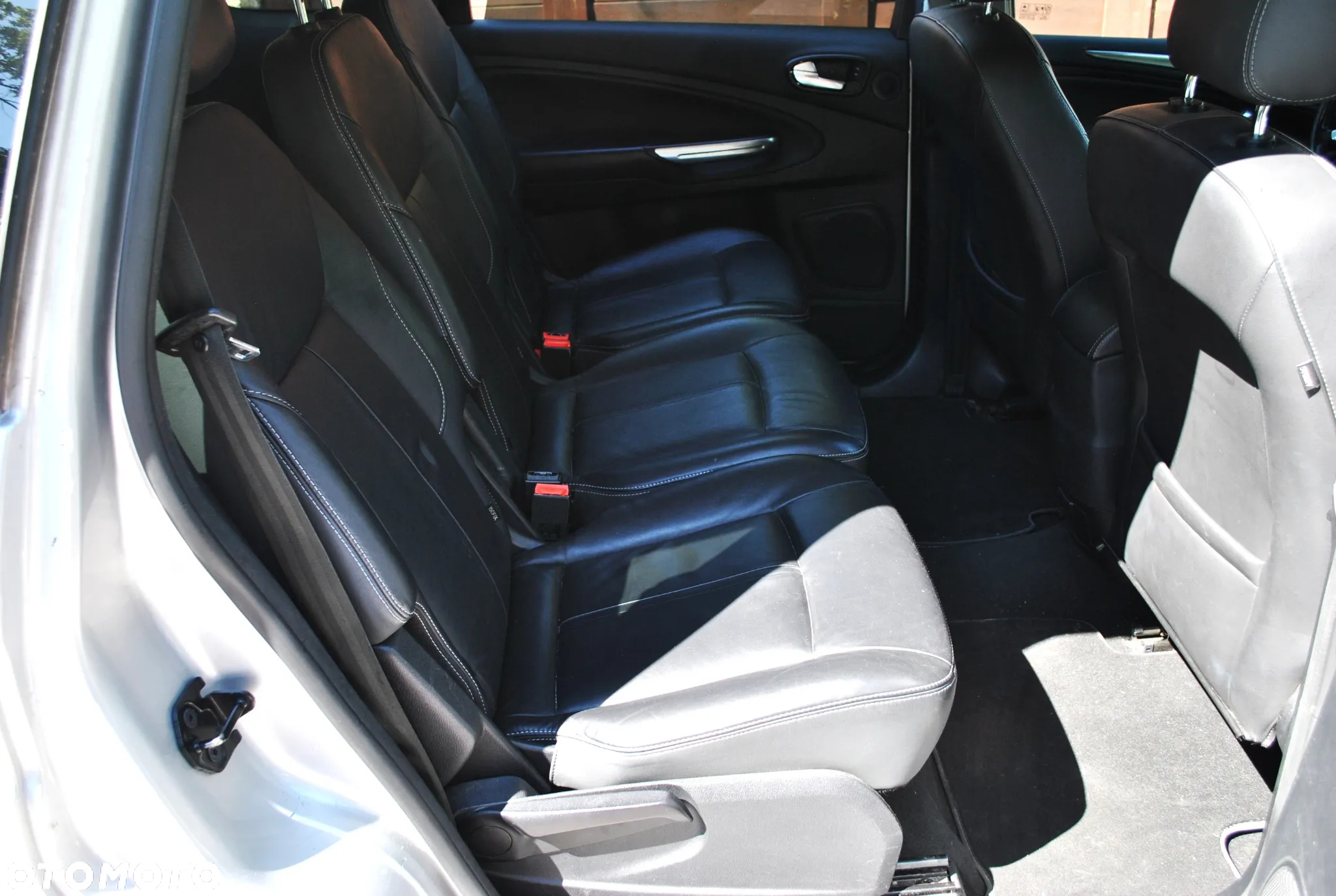Ford S-Max 1.6 TDCi DPF Titanium - 13