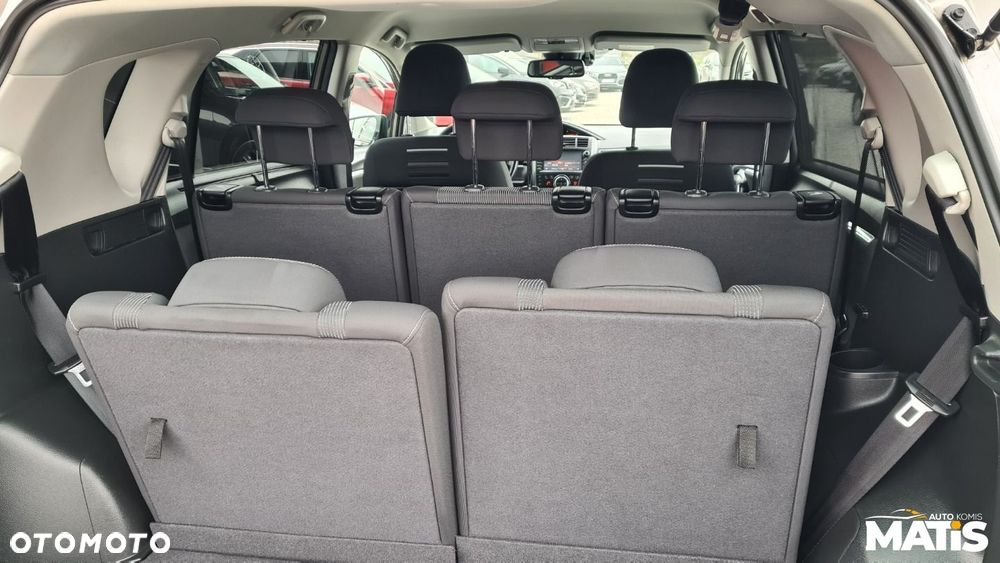 Toyota Verso - 10