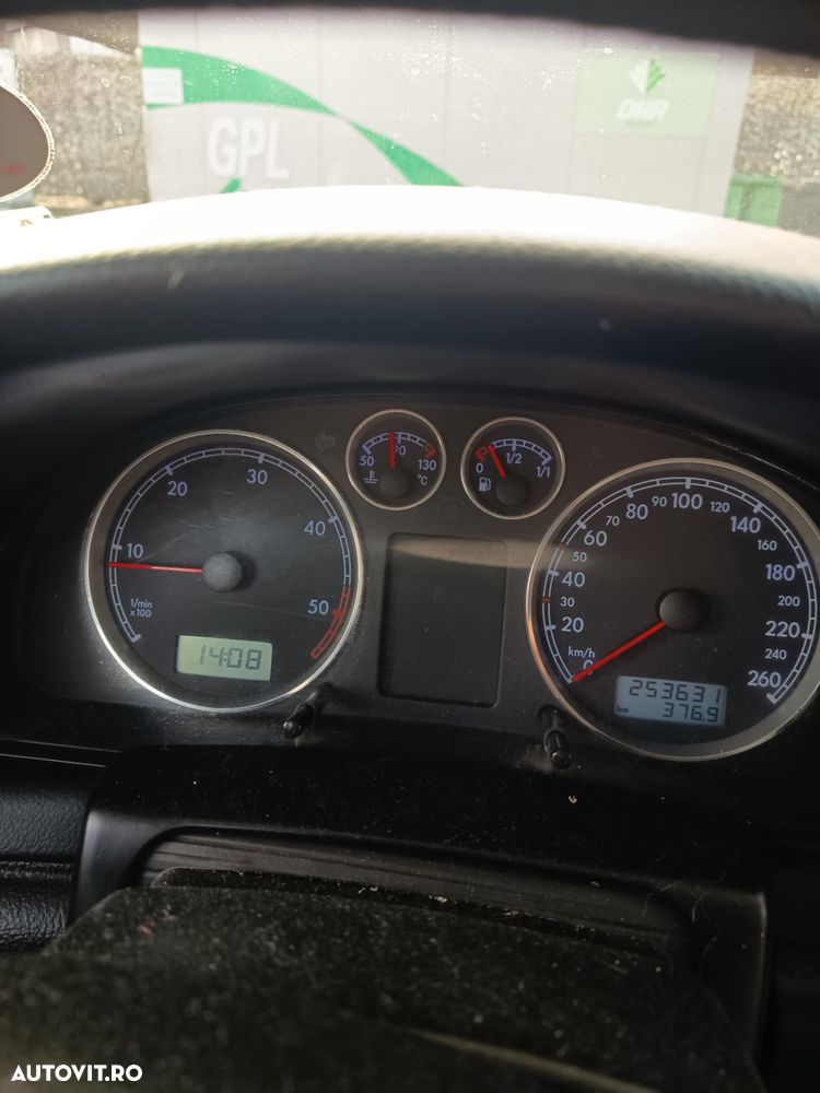 Volkswagen Passat Variant 1.9TDI Basis - 4